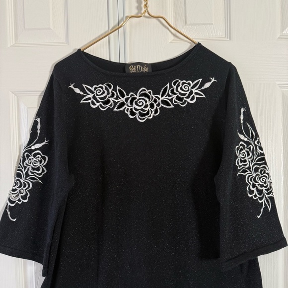NWOT Bob Mackie Wearable Art Black Cutout Embroidered Size Large Sweater - Picture 4 of 4